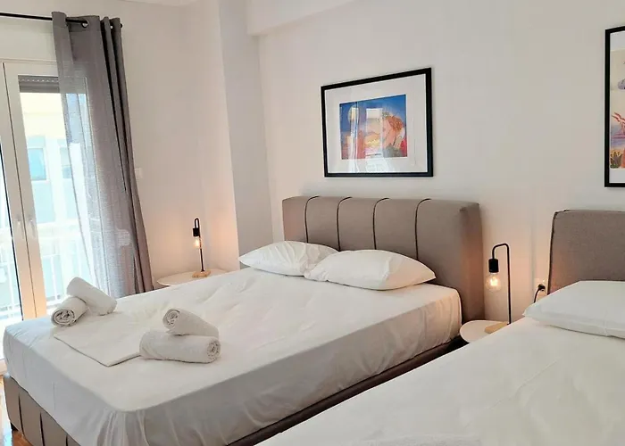 Modern Apartment In Acropolis Museum