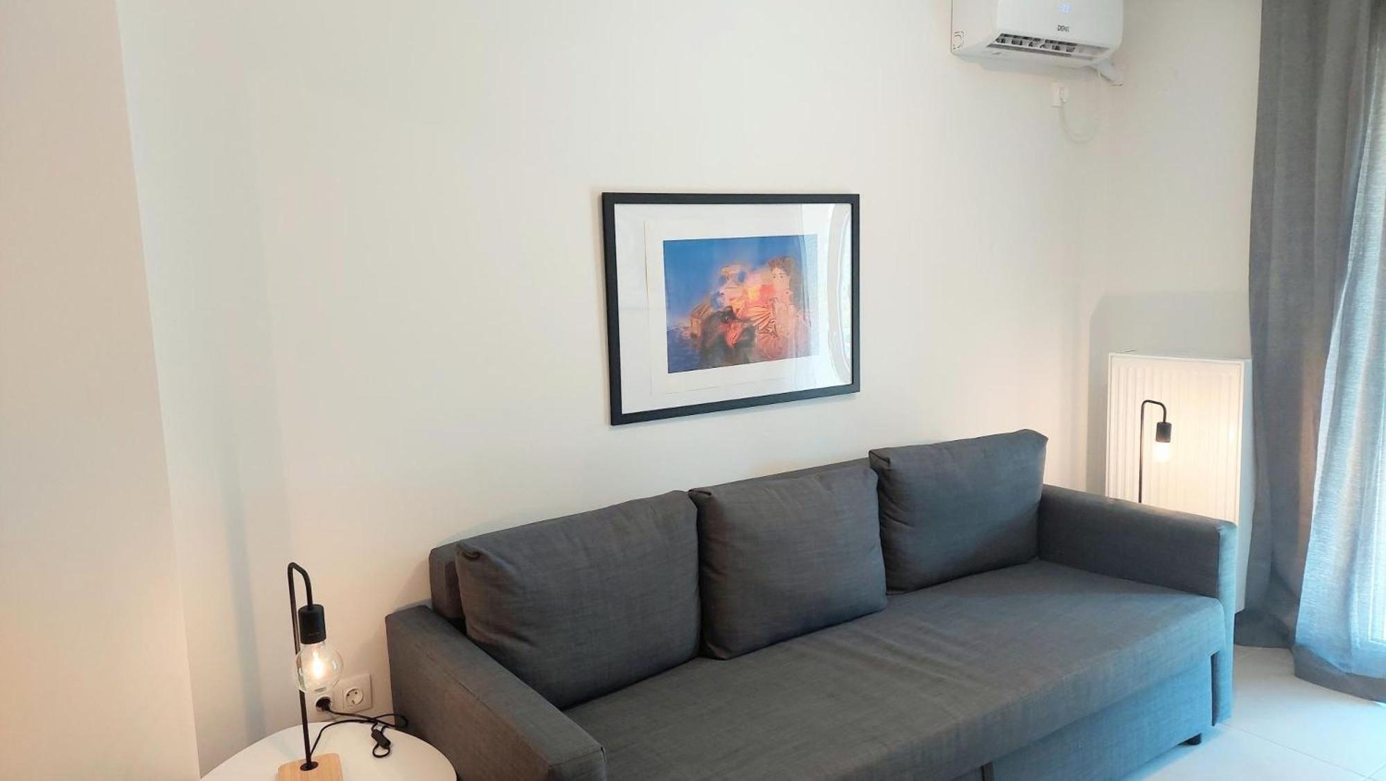 Modern In Acropolis Museum Apartment