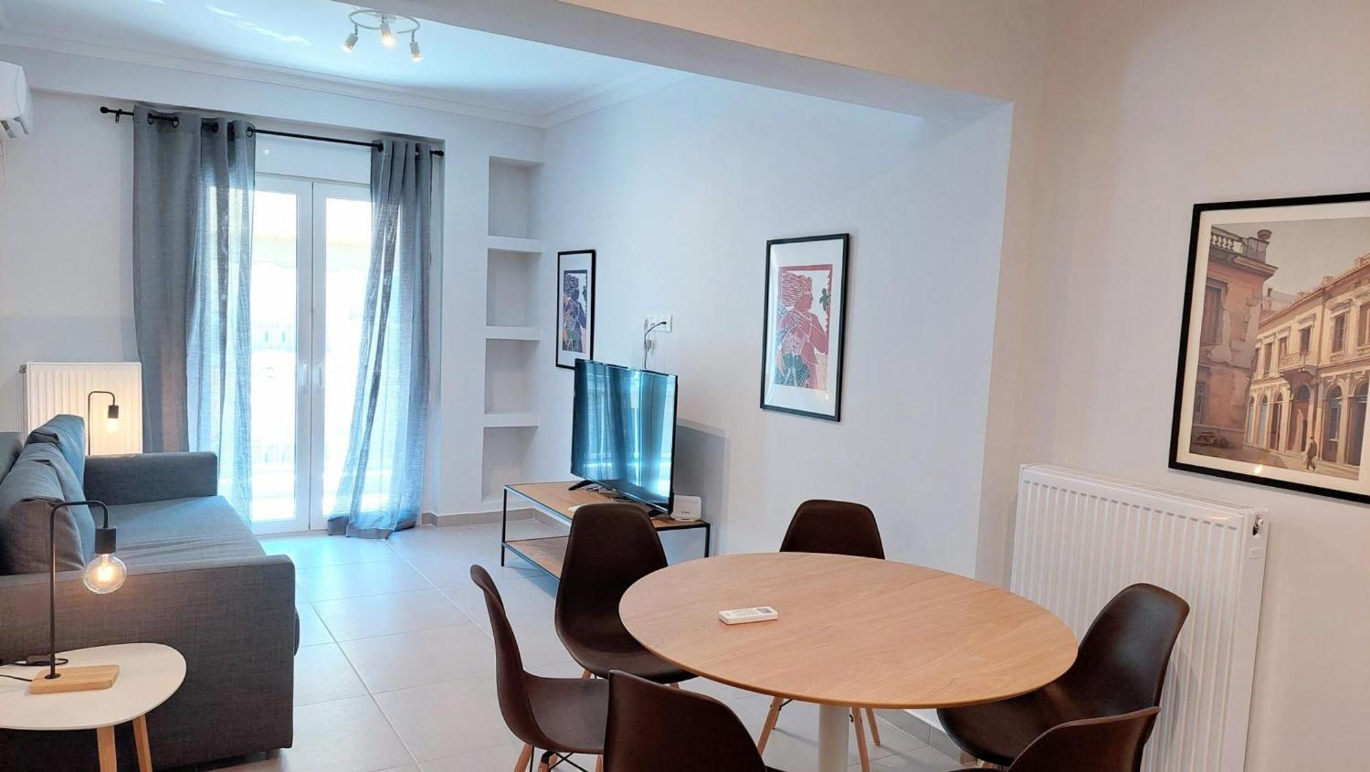 Modern In Acropolis Museum Apartment *